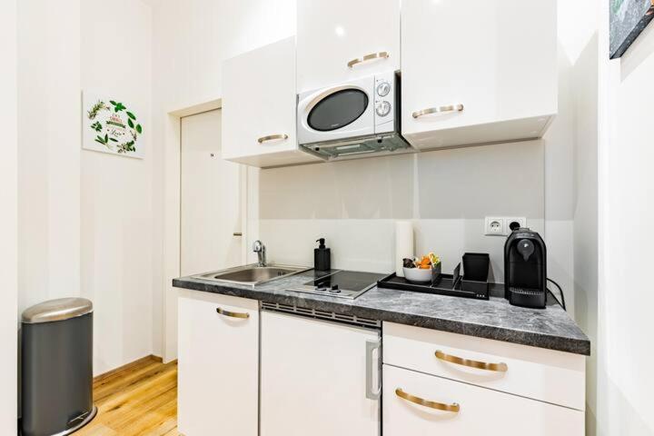 Budget Rooms West With Shared Kitchen Vídeň Exteriér fotografie