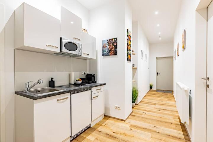 Budget Rooms West With Shared Kitchen Vídeň Exteriér fotografie